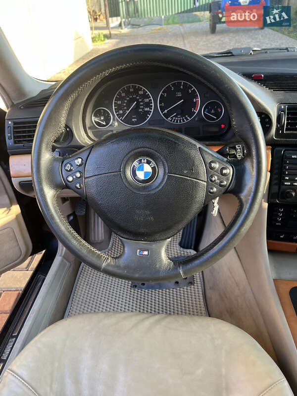 Седан BMW 7 Series 1999 в Килии