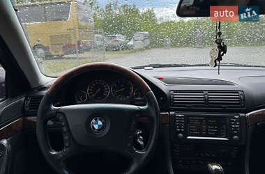 Седан BMW 7 Series 2001 в 