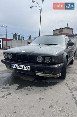 Седан BMW 7 Series 1992 в 