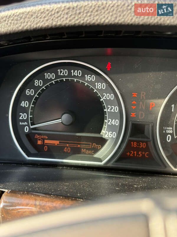 Седан BMW 7 Series 2003 в Чернівцях