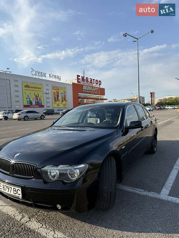 Седан BMW 7 Series 2003 в Чернівцях