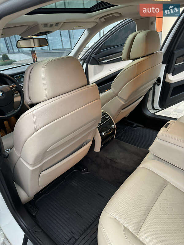 Седан BMW 7 Series 2010 в Хмельницком фото 17 Седан BMW 7 Series 2010 в Хмельницком