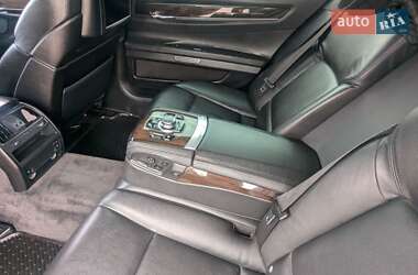 Седан BMW 7 Series 2010 в 