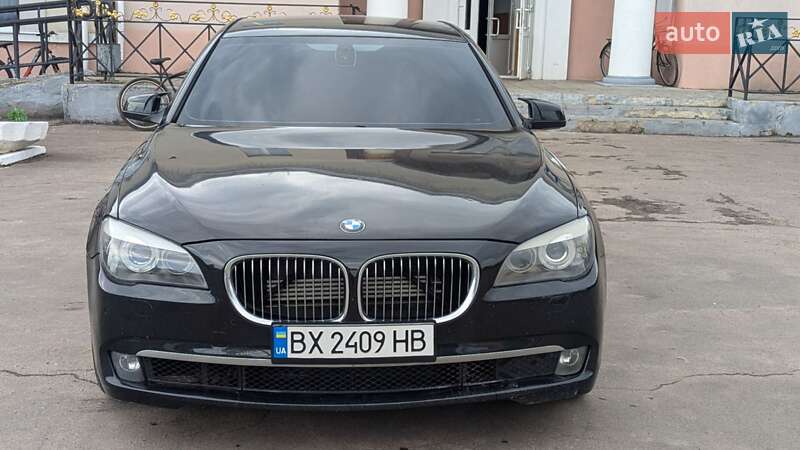 Седан BMW 7 Series 2010 в Ровно