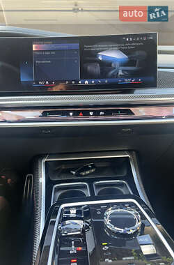 Седан BMW 7 Series 2024 в 
