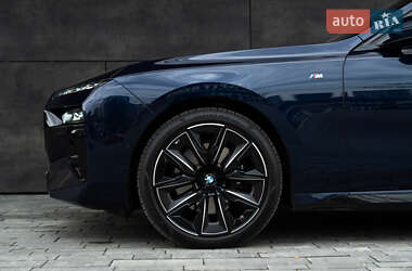 Седан BMW 7 Series 2023 в 