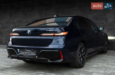 Седан BMW 7 Series 2023 в 