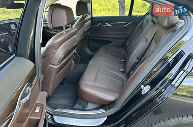 Седан BMW 7 Series 2016 в 