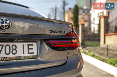 Седан BMW 7 Series 2018 в 