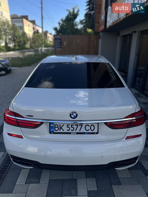 Седан BMW 7 Series 2016 в Рівному
