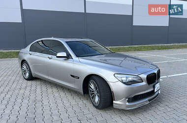 Седан BMW 7 Series 2010 в 