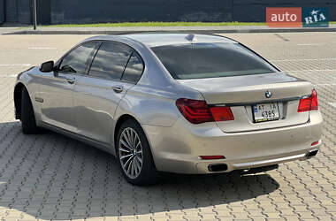 Седан BMW 7 Series 2010 в 