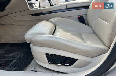 Седан BMW 7 Series 2010 в 