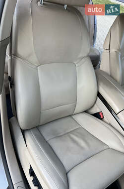 Седан BMW 7 Series 2010 в 