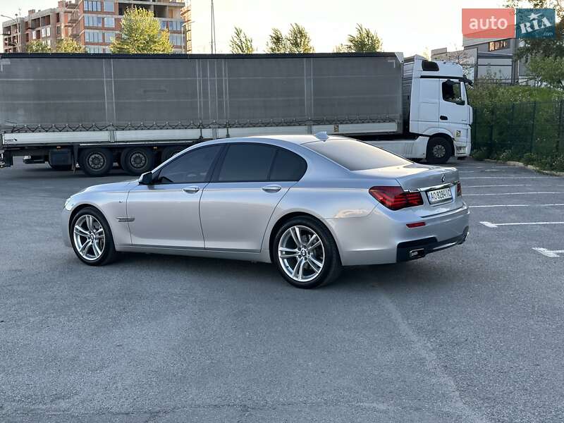 Седан BMW 7 Series 2015 в Ужгороде