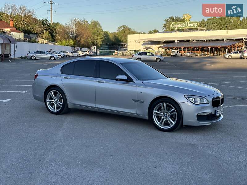 Седан BMW 7 Series 2015 в Ужгороде