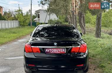 Седан BMW 7 Series 2010 в 