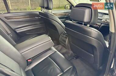 Седан BMW 7 Series 2010 в 
