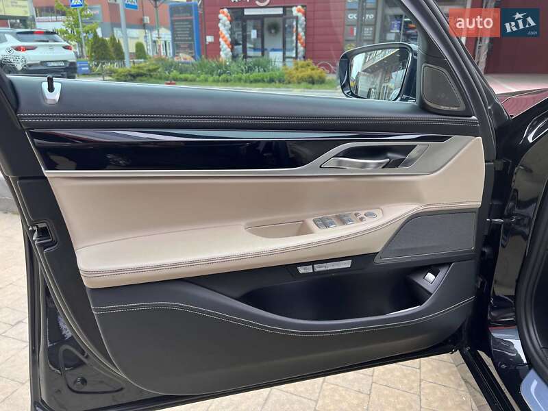 Седан BMW 7 Series 2017 в Львові фото 14 Седан BMW 7 Series 2017 в Львові