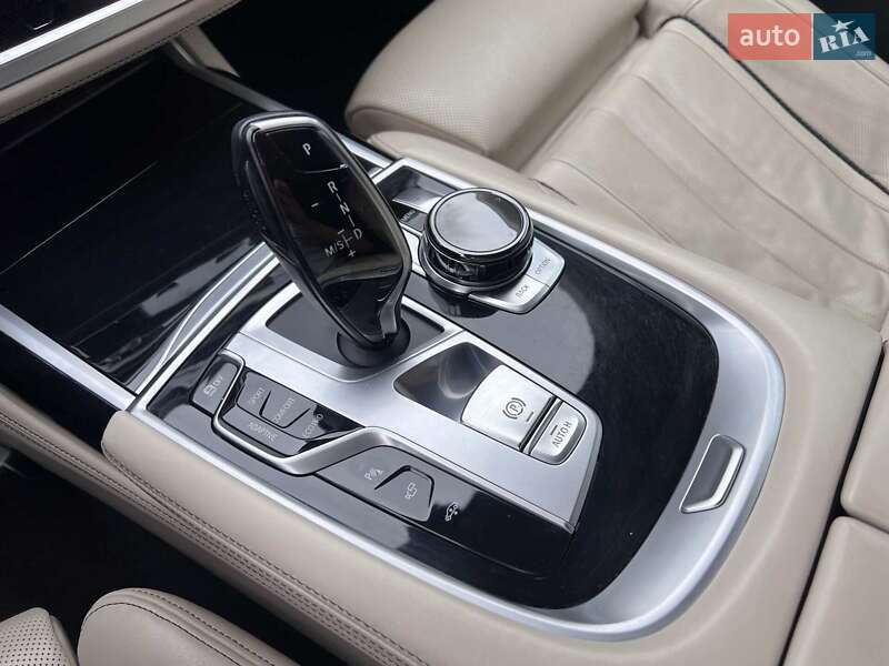Седан BMW 7 Series 2017 в Львові фото 31 Седан BMW 7 Series 2017 в Львові