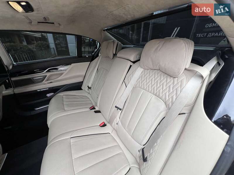 Седан BMW 7 Series 2017 в Львові фото 41 Седан BMW 7 Series 2017 в Львові