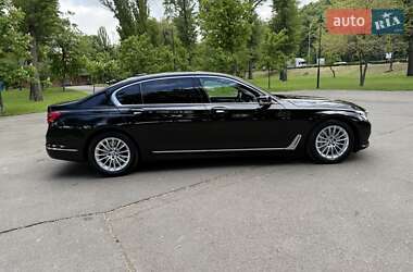 Седан BMW 7 Series 2018 в 