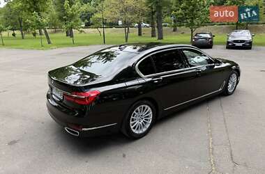 Седан BMW 7 Series 2018 в 