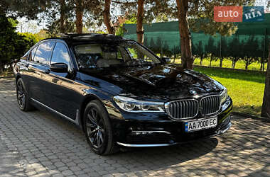 Седан BMW 7 Series 2015 в Ужгороде