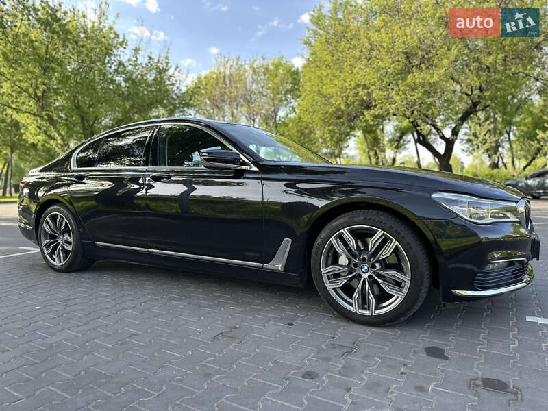 Седан BMW 7 Series 2016 в Києві