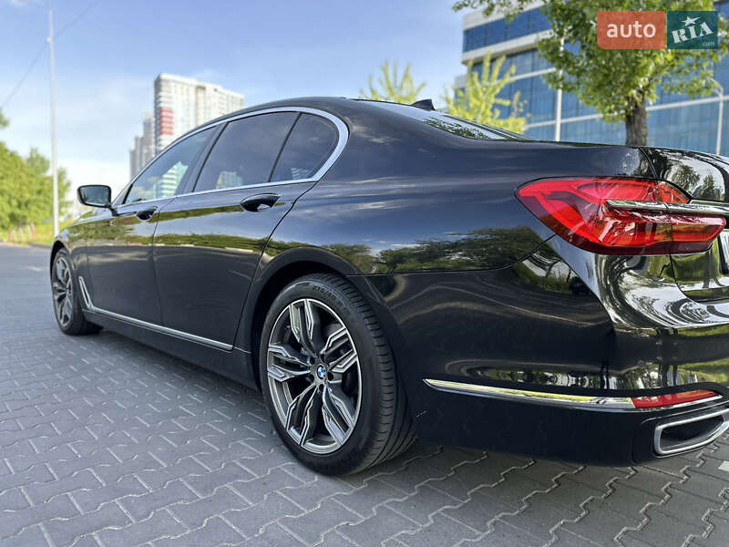 Седан BMW 7 Series 2016 в Києві