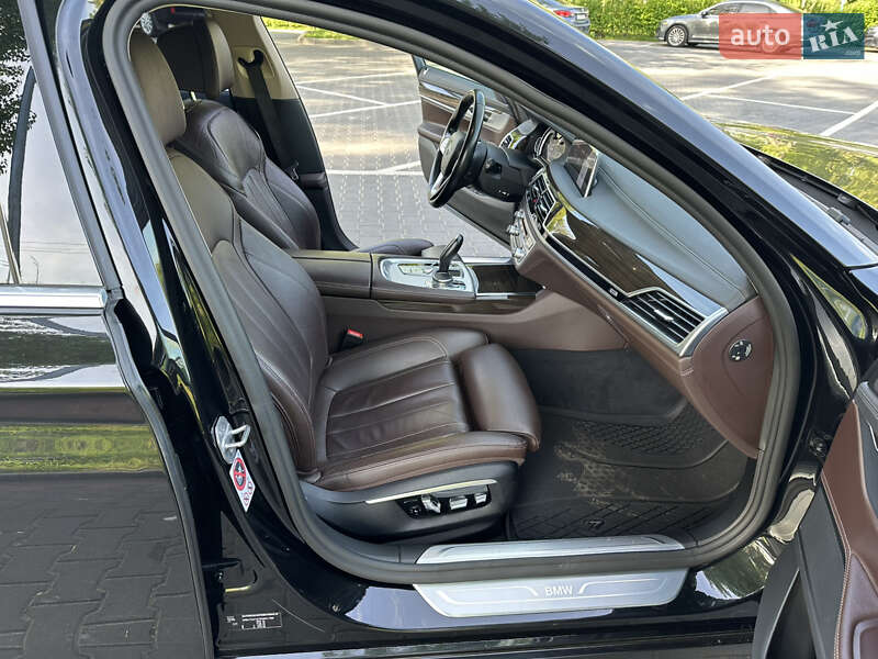 Седан BMW 7 Series 2016 в Києві