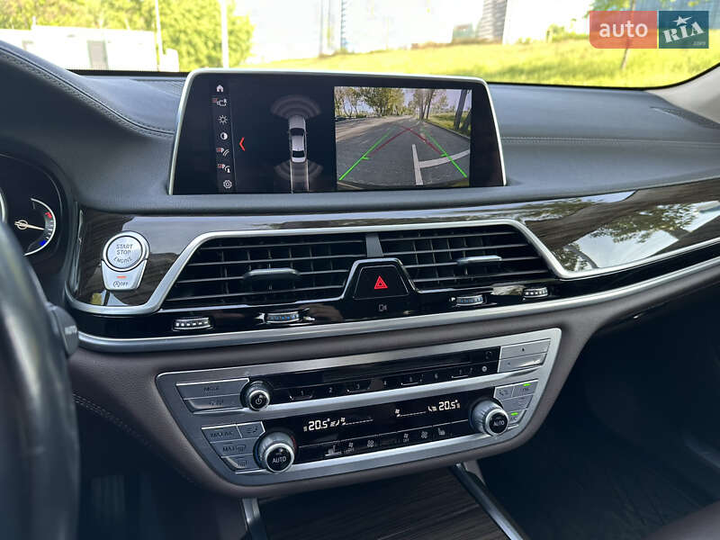 Седан BMW 7 Series 2016 в Києві