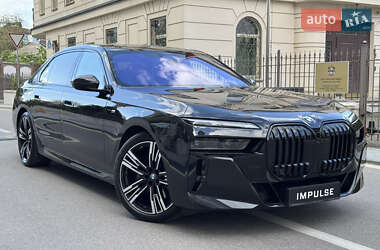 Седан BMW 7 Series 2023 в 