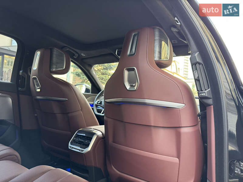 Седан BMW 7 Series 2023 в Києві