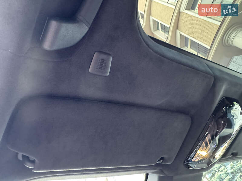 Седан BMW 7 Series 2023 в Києві