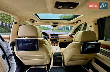 Седан BMW 7 Series 2013 в 