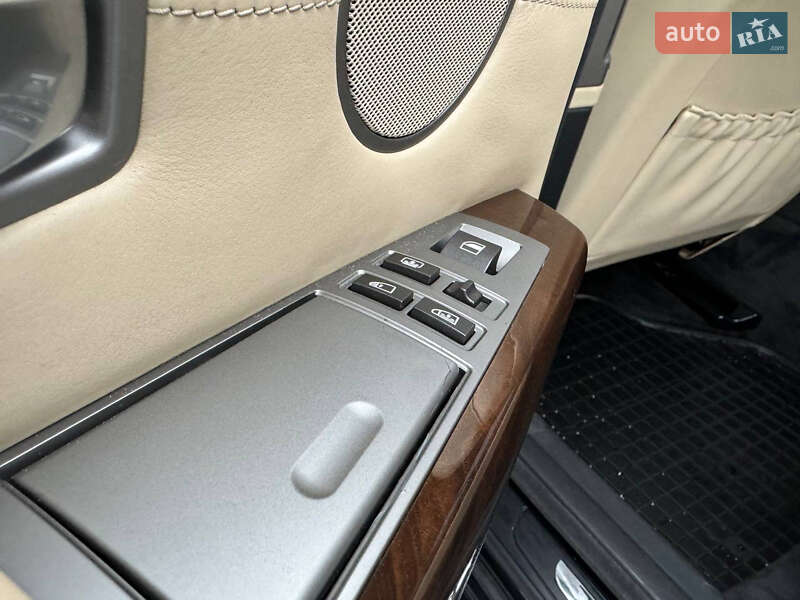 Седан BMW 7 Series 2005 в Смыге фото 25 Седан BMW 7 Series 2005 в Смыге