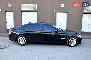Седан BMW 7 Series 2010 в 