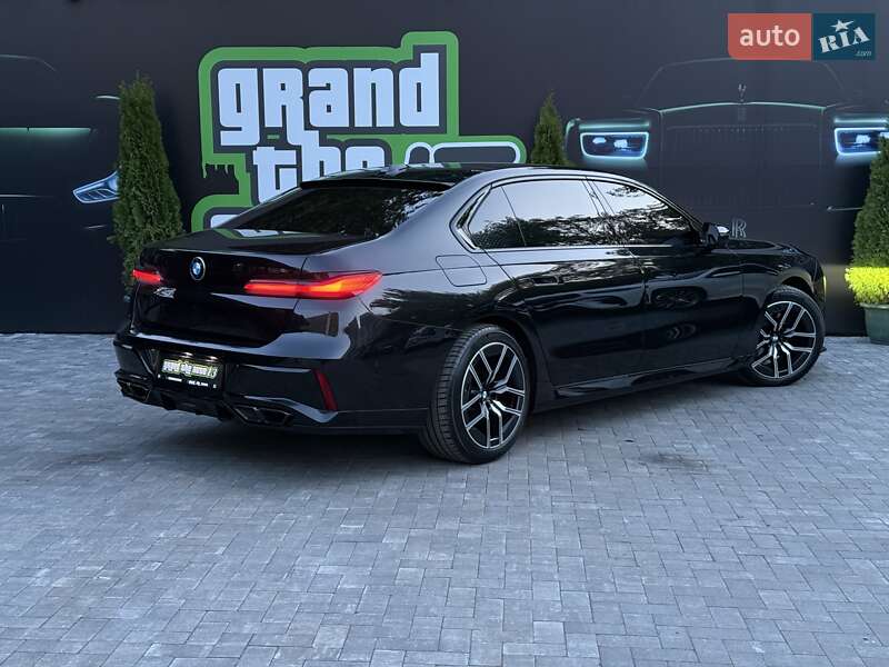 Седан BMW 7 Series 2024 в Киеве