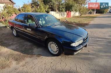 Седан BMW 7 Series 2000 в 