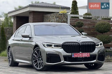 Седан BMW 7 Series 2022 в Стрию