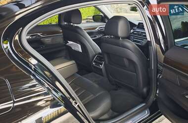 Седан BMW 7 Series 2018 в 