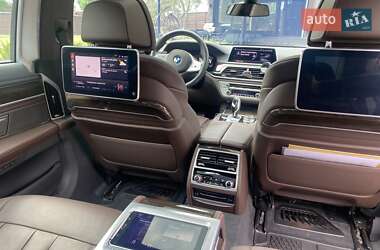 Седан BMW 7 Series 2022 в Дніпрі