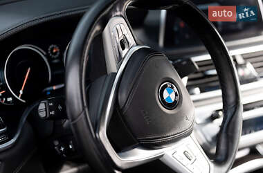 Седан BMW 7 Series 2018 в 