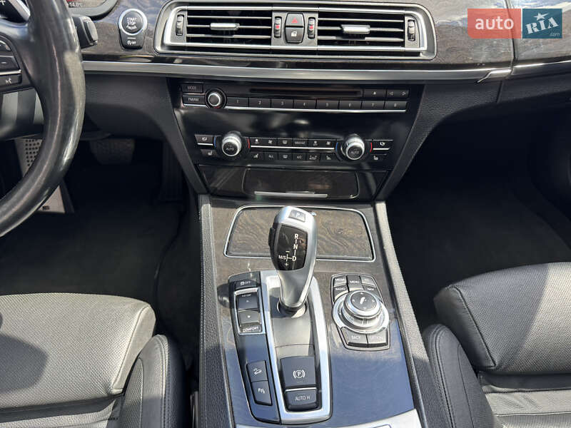 Седан BMW 7 Series 2013 в Киеве