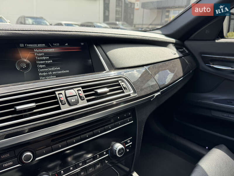 Седан BMW 7 Series 2013 в Киеве