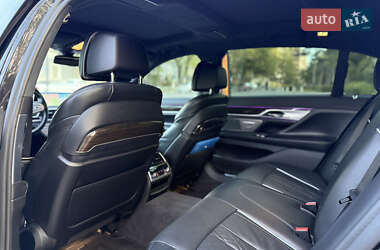 Седан BMW 7 Series 2019 в 