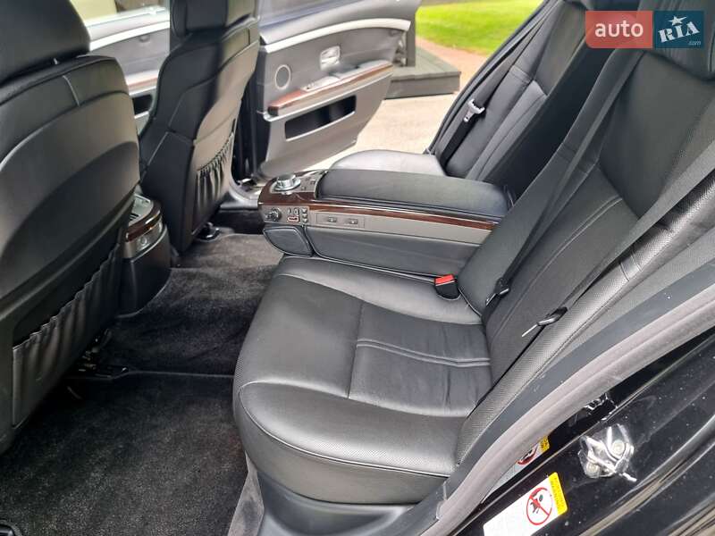 Седан BMW 7 Series 2006 в Киеве