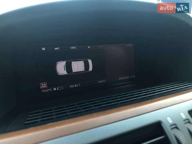 Седан BMW 7 Series 2001 в Києві