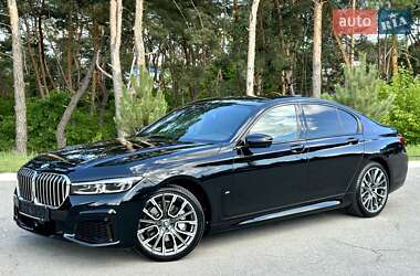 Седан BMW 7 Series 2022 в 